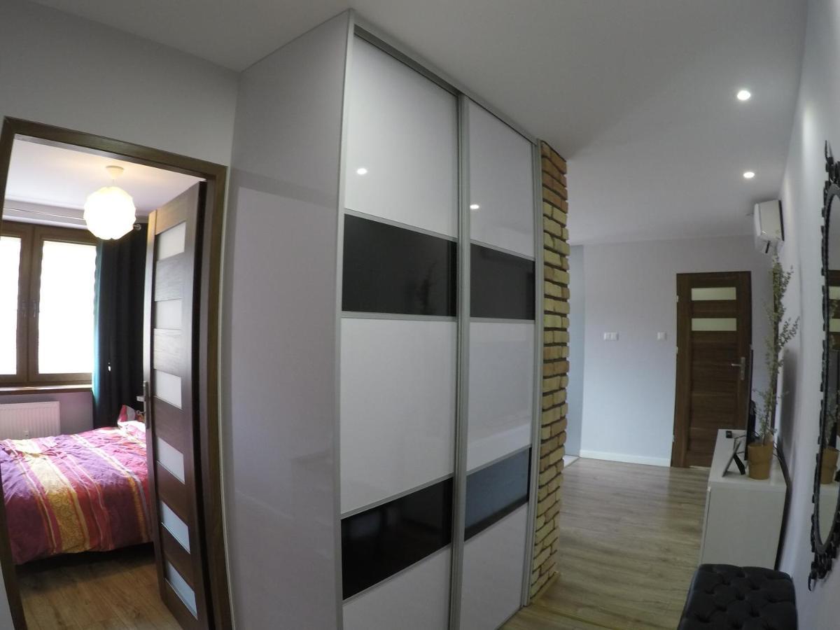 Apartament Bieszczady Ustrzyki Dolne Exterior photo